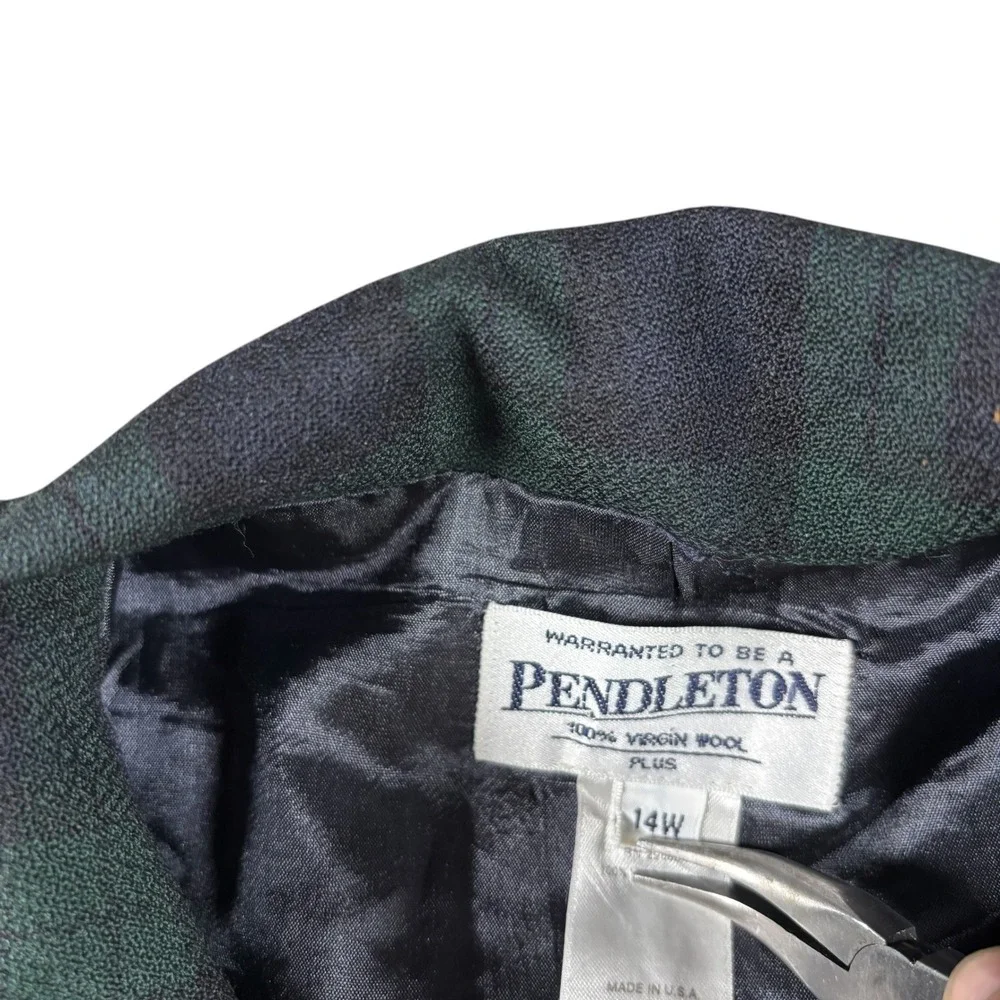 VTG Pendleton 100% Virgin Wool Plaid Jacket Blazer 14W Navy Green USA Made - Picture 5 of 10